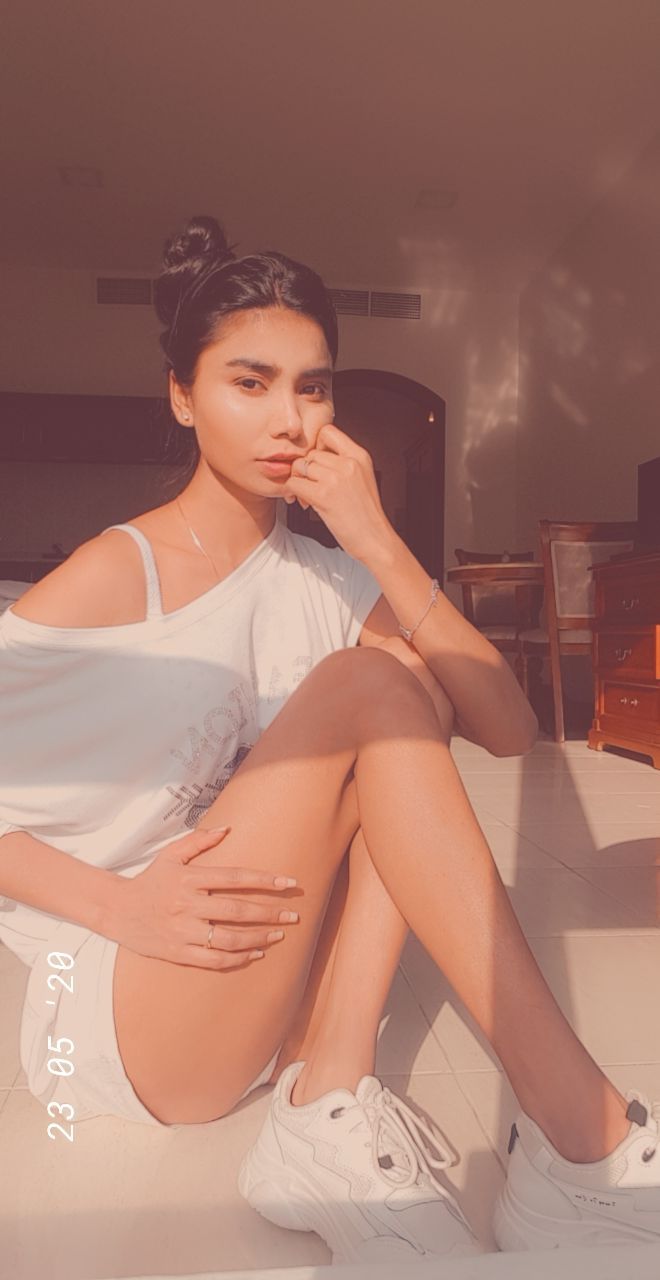 Striptiz Şov Yapan Sınırsız Yeni Balçova Escort Zuhal
