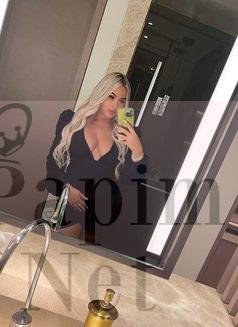 Otele gelen Kayseri escort bayan Perihan ile sınırsız macera