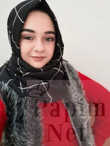 Türbanlı Anadolu Yakası escort Rümeysa sakso çekiyor